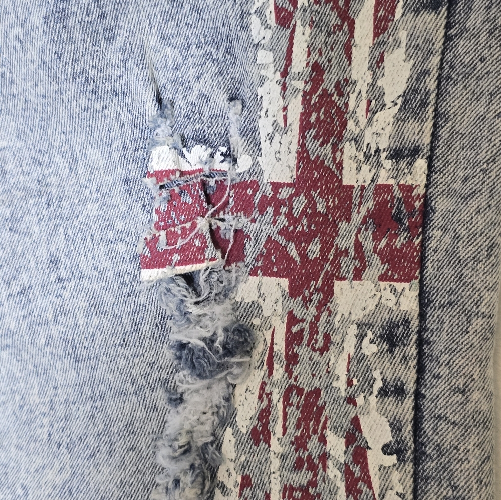 VIP Jeans Distressed UK Flag Acid Wash Jeans Sz 15/16 - Picture 3 of 5